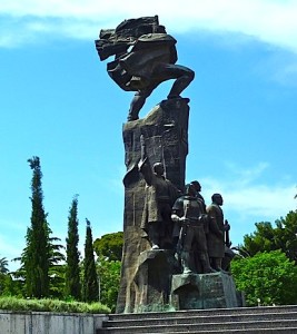 Monumenti Pavarsisë në Vlorë